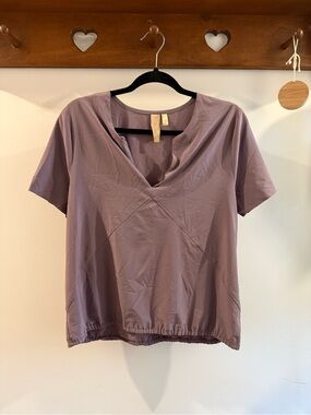 V-Neck Short Sleeve Tee in Dusty Mauve by Indygena Brand